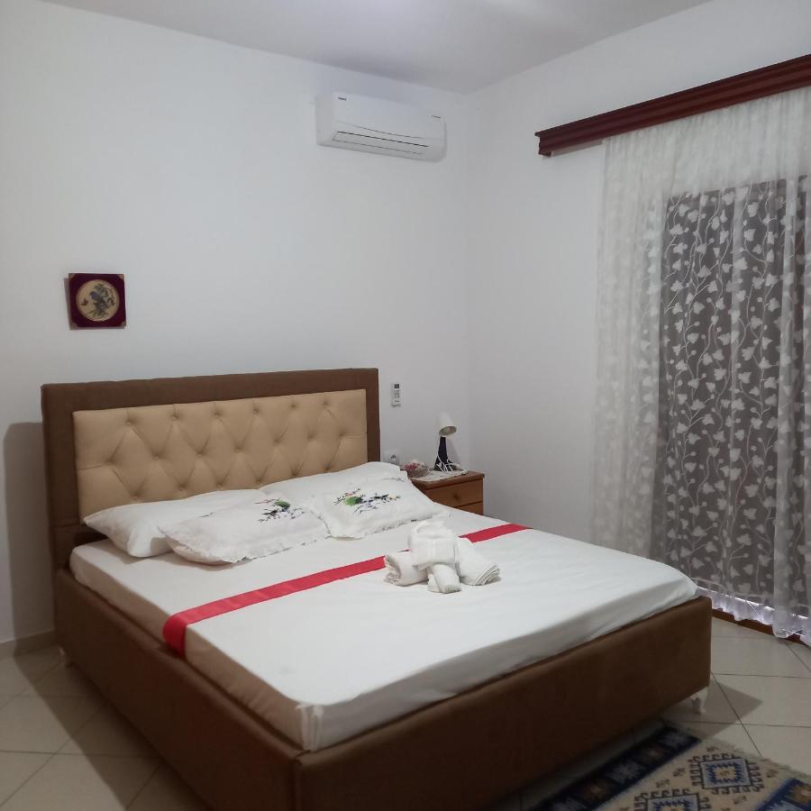 Vila Pasha Sarandë Habitación foto
